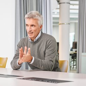Portraitfoto Tobias Hartmann, CEO von Scout24